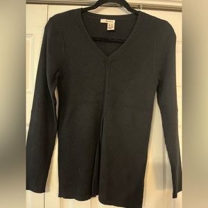 DKNY Brand Black, V-Neck Ribbed Sweater. Size XL.